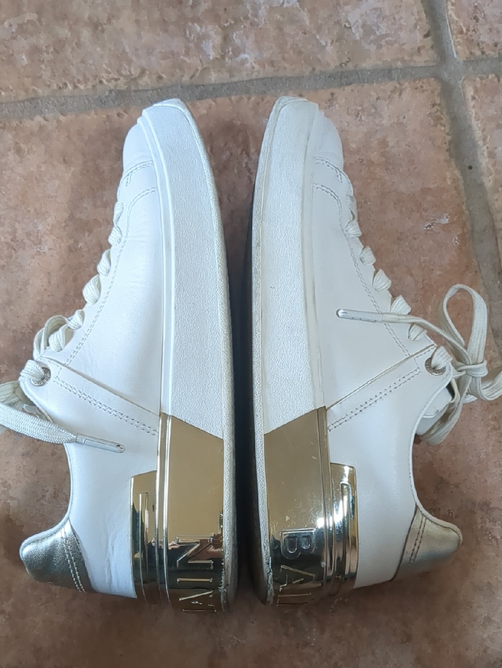Balmain White & Gold Leather B-Court Low-Top Sneakers - Picture 6 of 8